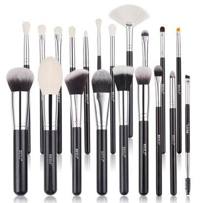 Makeup brushes set Natural goat hair - Black